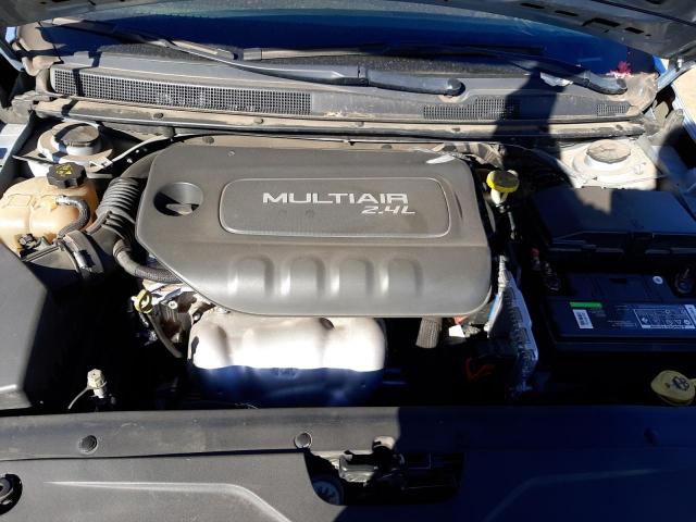 Photo 11 from auction – 2015 CHRYSLER 200 LIMITE with VIN 1C3CCCAB8FN655271