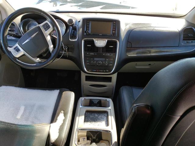 Photo 8 from auction – 2015 CHRYSLER TOWN & COU with VIN 2C4RC1BG2FR695174