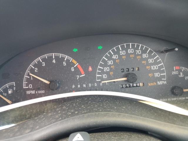 Photo 9 from auction – 2002 PONTIAC GRAND PRIX with VIN 1G2WP52K82F243674