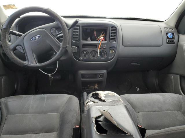 Photo 8 from auction – 2004 FORD ESCAPE XLS with VIN 1FMYU021X4KA43103