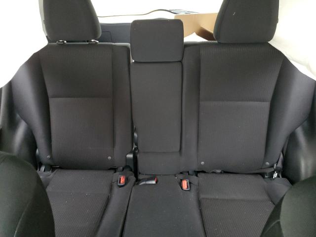Photo 10 from auction – 2018 TOYOTA RAV4 LE with VIN JTMBFREVXJJ247845