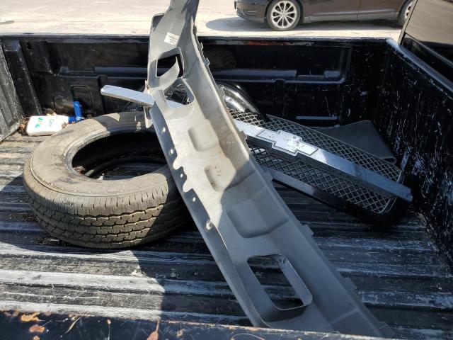 Photo 12 from auction – 2004 CHEVROLET SILVERADO with VIN 2GCEC19T241134986