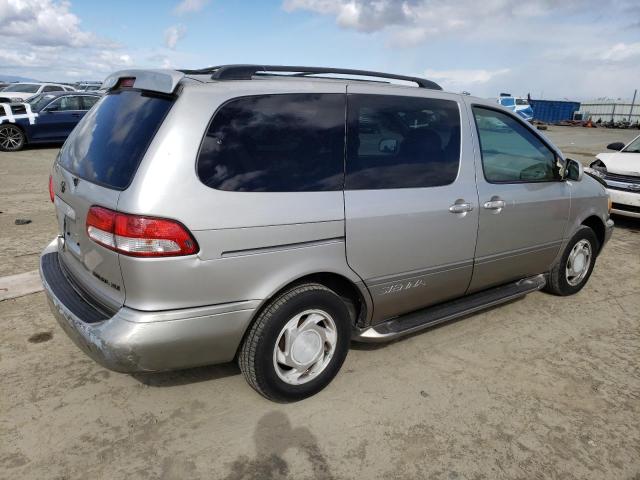 Photo 3 from auction – 2001 TOYOTA SIENNA LE with VIN 4T3ZF13C71U373471