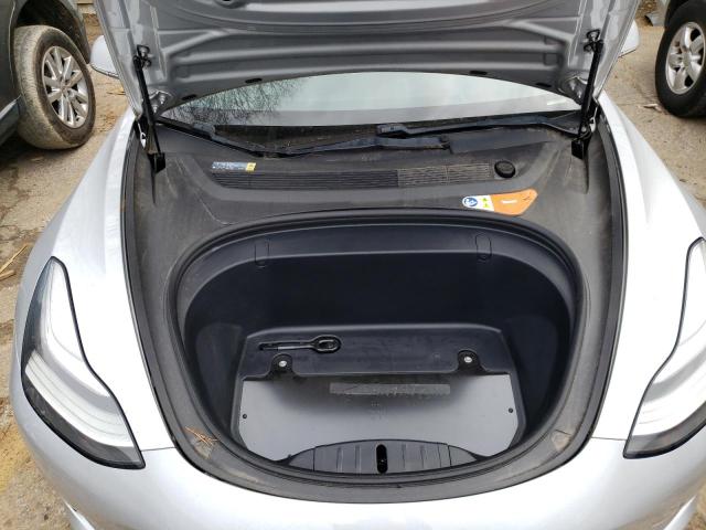 Photo 11 from auction – 2018 TESLA MODEL 3 with VIN 5YJ3E1EA9JF017887
