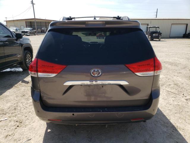 Photo 6 from auction – 2011 TOYOTA SIENNA XLE with VIN 5TDYK3DC2BS164305