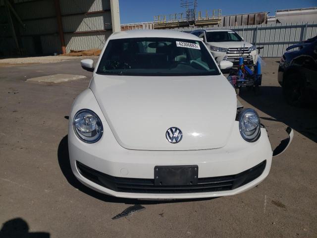 Photo 5 from auction – 2012 VOLKSWAGEN BEETLE with VIN 3VWJX7AT4CM634475