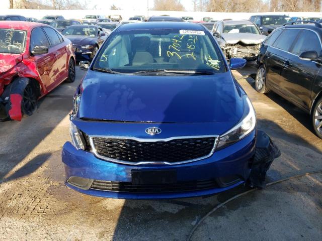 Photo 5 from auction – 2017 KIA FORTE LX with VIN 3KPFK4A72HE159015