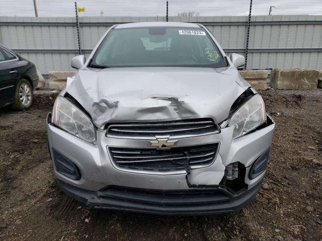 Photo 5 from auction – 2015 CHEVROLET TRAX LS with VIN KL7CJKSB5FB108371