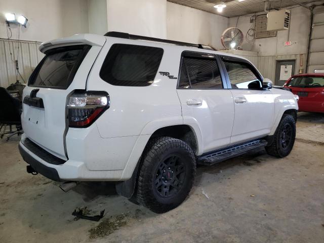 Photo 3 from auction – 2020 TOYOTA 4RUNNER SR with VIN JTEBU5JR0L5762741