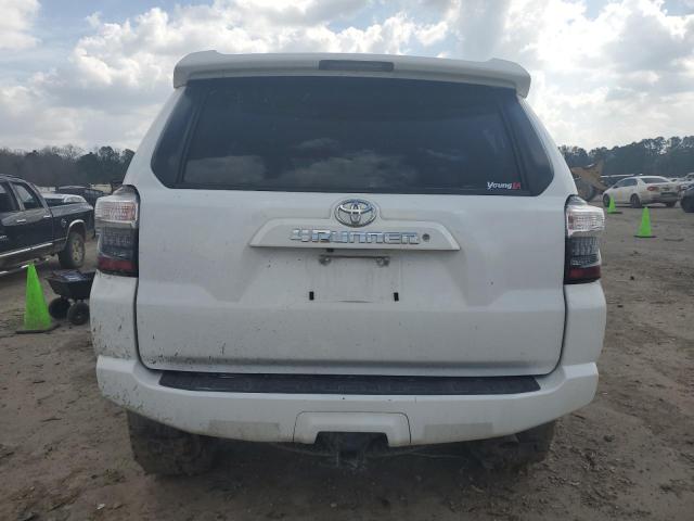 Photo 6 from auction – 2018 TOYOTA 4RUNNER SR with VIN JTEZU5JR5J5170036