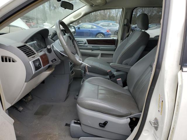 Photo 7 from auction – 2010 CHRYSLER TOWN & COU with VIN 2A4RR5D19AR170047