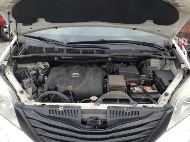 Photo 12 from auction – 2017 TOYOTA SIENNA with VIN 5TDZZ3DC1HS838677