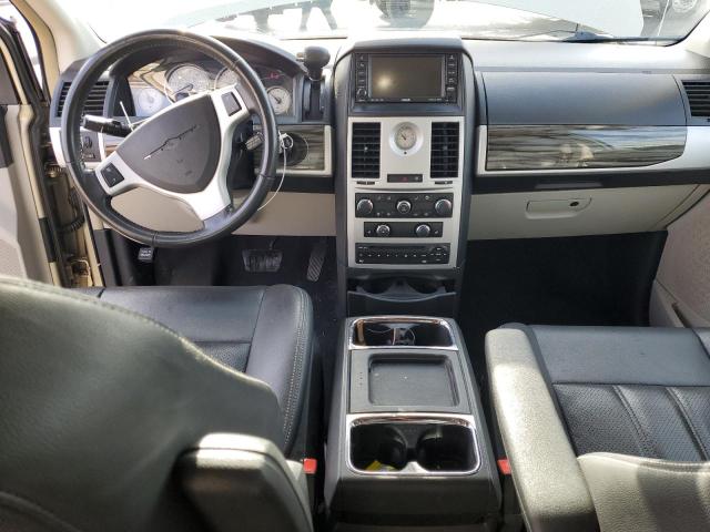 Photo 8 from auction – 2010 CHRYSLER TOWN & COU with VIN 2A4RR5D16AR286306