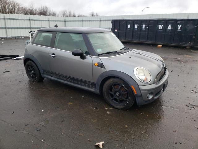 Photo 4 from auction – 2010 MINI COOPER with VIN WMWMF3C52ATZ65030