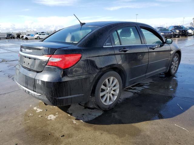 Photo 3 from auction – 2013 CHRYSLER 200 TOURIN with VIN 1C3CCBBB8DN713840
