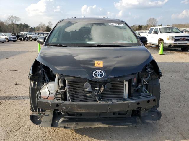 Photo 5 from auction – 2016 TOYOTA SIENNA SE with VIN 5TDXK3DC5GS720710