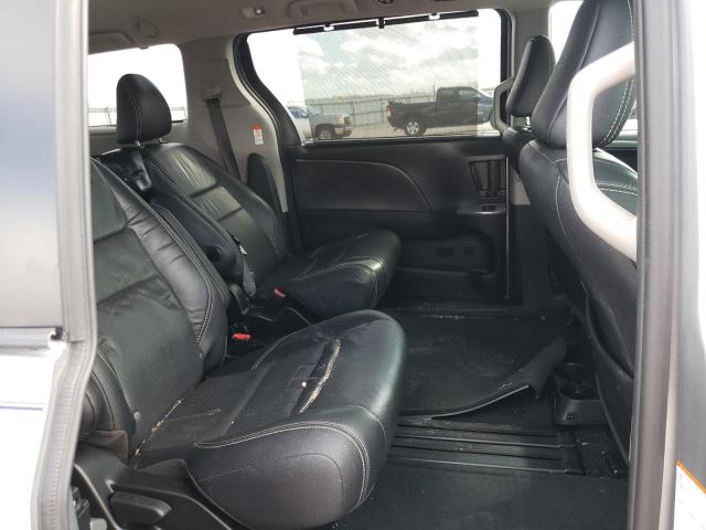 Photo 11 from auction – 2017 TOYOTA SIENNA SE with VIN 5TDXZ3DC5HS836342