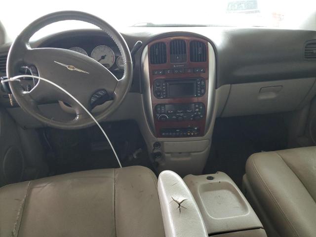 Photo 8 from auction – 2005 CHRYSLER TOWN & COU with VIN 2C8GP64L55R417370