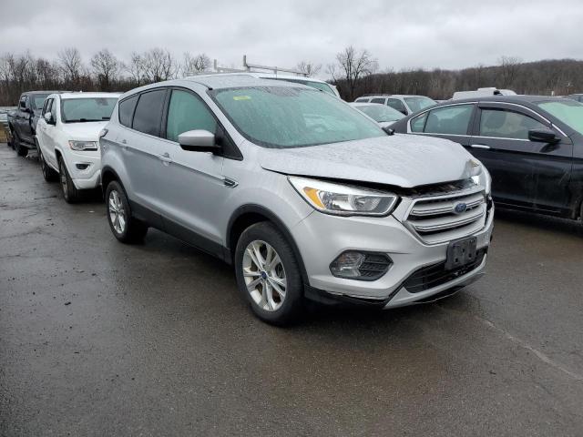Photo 4 from auction – 2017 FORD ESCAPE SE with VIN 1FMCU9GD4HUE82910
