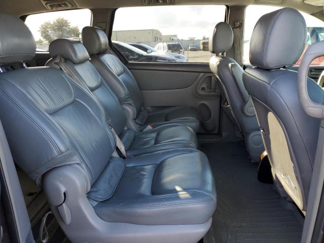 Photo 11 from auction – 2004 TOYOTA SIENNA CE with VIN 5TDZA23C04S122690