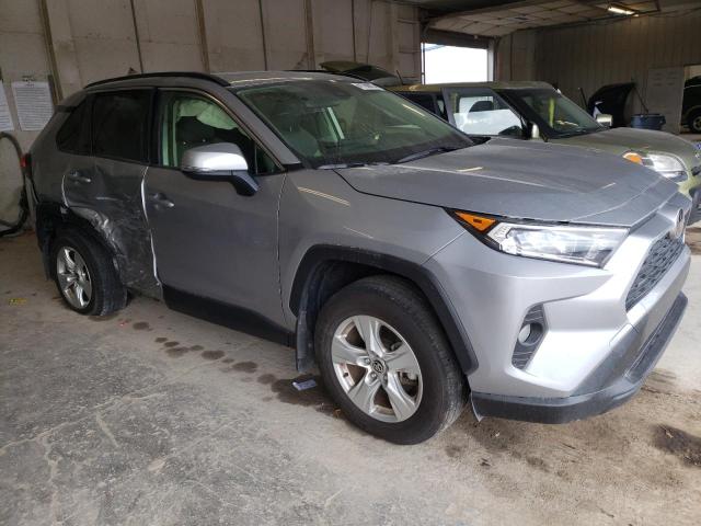 Photo 4 from auction – 2020 TOYOTA RAV4 XLE with VIN JTMP1RFV8LD048409