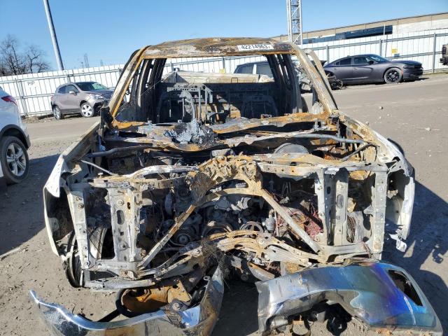 Photo 5 from auction – 2017 CHEVROLET SILVERADO with VIN 3GCUKREC6HG502604