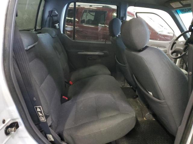 Photo 10 from auction – 2002 FORD EXPLORER S with VIN 1FMZU77E32UD42412