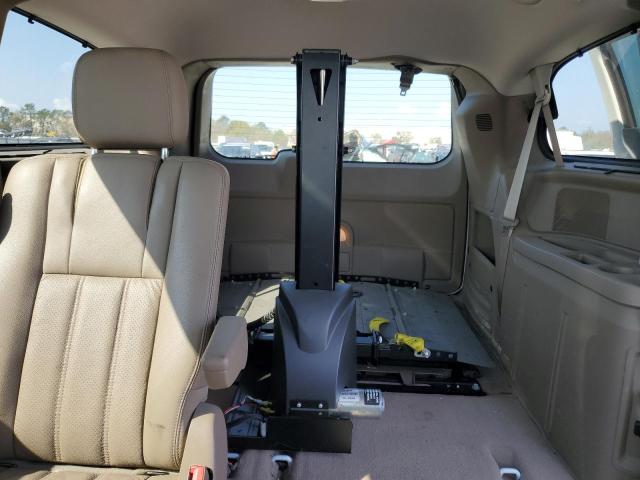 Photo 10 from auction – 2011 CHRYSLER TOWN & COU with VIN 2A4RR8DGXBR783995