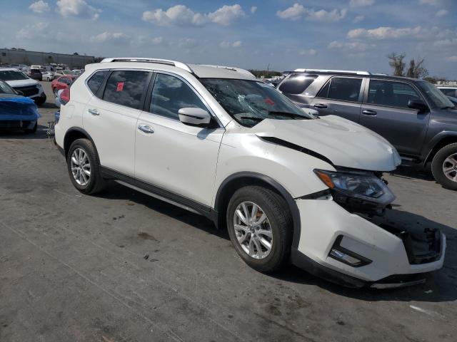 Photo 4 from auction – 2017 NISSAN ROGUE S with VIN KNMAT2MT1HP618023