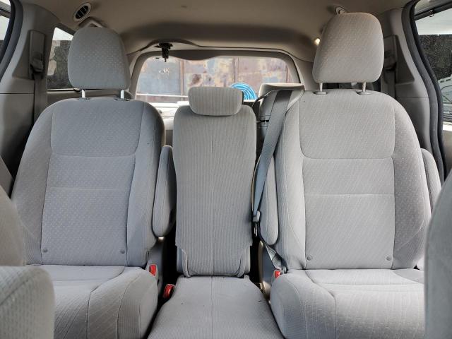 Photo 10 from auction – 2018 TOYOTA SIENNA LE with VIN 5TDKZ3DC5JS929863
