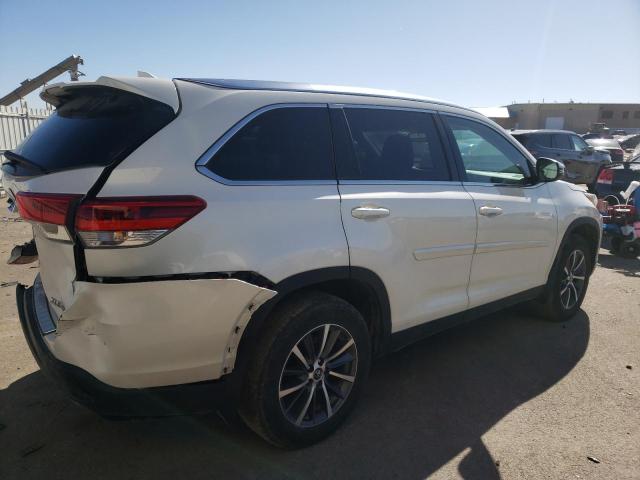 Photo 3 from auction – 2019 TOYOTA HIGHLANDER with VIN 5TDJZRFH9KS578643