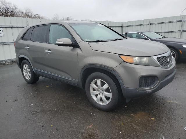 Photo 4 from auction – 2013 KIA SORENTO LX with VIN 5XYKT3A18DG376437