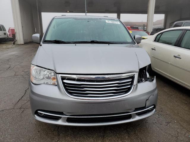 Photo 5 from auction – 2016 CHRYSLER TOWN & COU with VIN 2C4RC1BG6GR296480