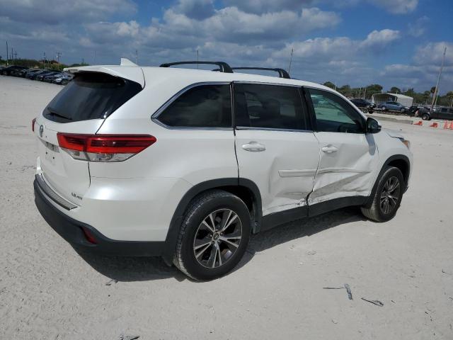 Photo 3 from auction – 2019 TOYOTA HIGHLANDER with VIN 5TDBZRFH0KS947247