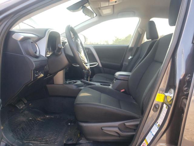 Photo 7 from auction – 2017 TOYOTA RAV4 LE with VIN 2T3BFREVXHW573947