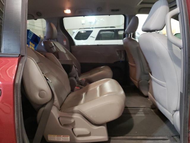 Photo 11 from auction – 2016 TOYOTA SIENNA XLE with VIN 5TDYK3DC0GS720585