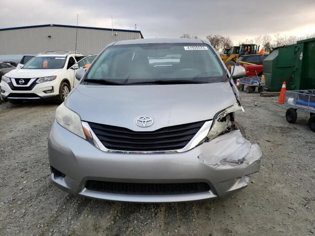 Photo 5 from auction – 2011 TOYOTA SIENNA LE with VIN 5TDKK3DCXBS047352