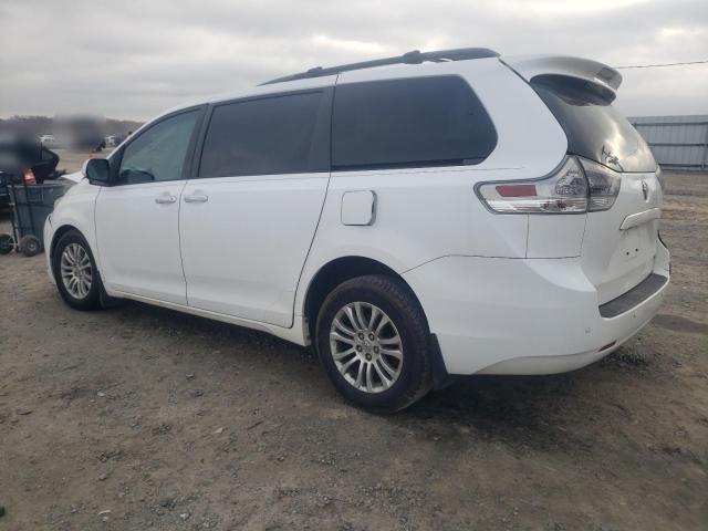 Photo 2 from auction – 2012 TOYOTA SIENNA XLE with VIN 5TDYK3DC5CS243131