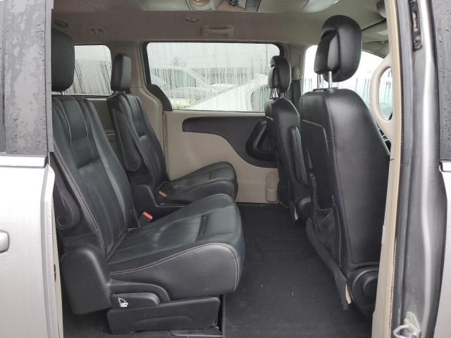 Photo 11 from auction – 2016 CHRYSLER TOWN & COU with VIN 2C4RC1BG6GR296480