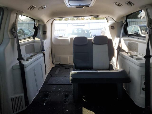 Photo 10 from auction – 2010 CHRYSLER TOWN & COU with VIN 2A4RR8D14AR422840