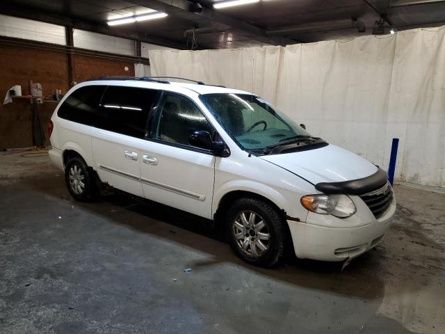 Photo 4 from auction – 2006 CHRYSLER TOWN & COU with VIN 2A4GP54L66R877581