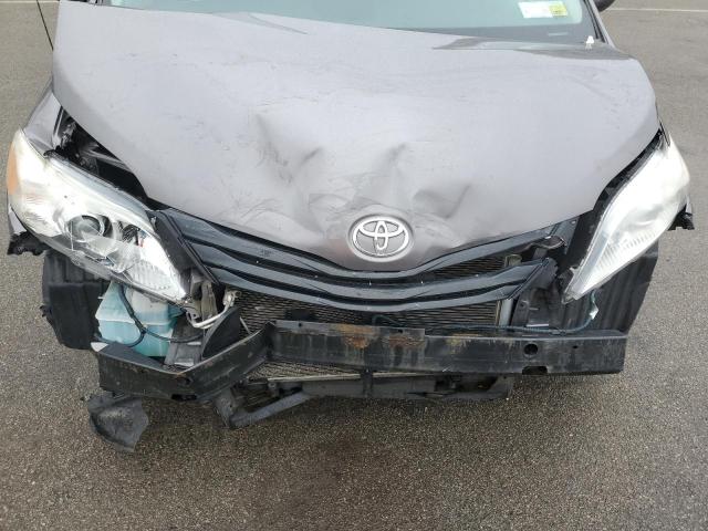 Photo 12 from auction – 2014 TOYOTA SIENNA LE with VIN 5TDKK3DCXES421656