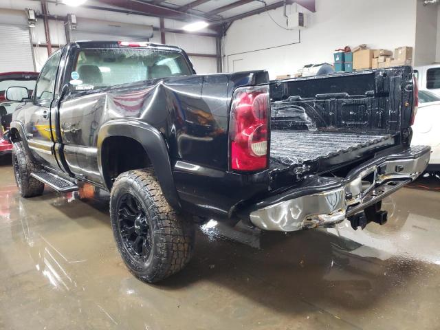 Photo 2 from auction – 2004 CHEVROLET SILVERADO with VIN 1GCHC24U54E222397