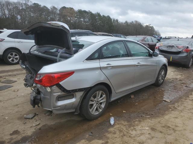 Photo 3 from auction – 2013 HYUNDAI SONATA GLS with VIN 5NPEB4AC2DH785890