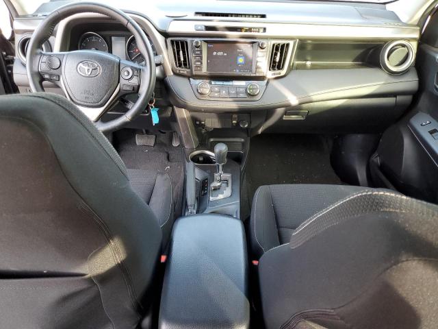 Photo 8 from auction – 2017 TOYOTA RAV4 XLE with VIN JTMWFREV5HJ705660