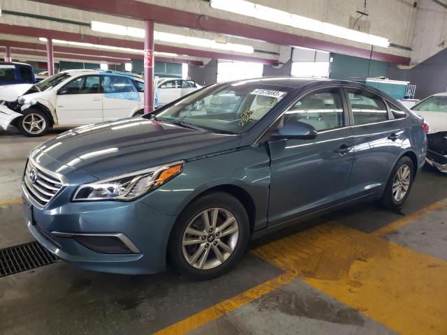 HYUNDAI SONATA SE 2017 with VIN 5NPE24AF9HH510212 - Photo from auction