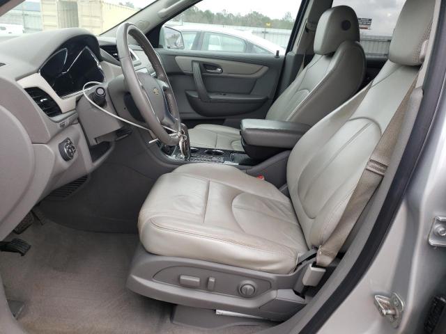Photo 7 from auction – 2017 CHEVROLET TRAVERSE L with VIN 1GNKRHKD2HJ215437