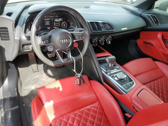 Photo 8 from auction – 2017 AUDI R8 SPYDER with VIN WUAVACFX0H7905028