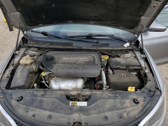Photo 11 from auction – 2015 CHRYSLER 200 LIMITE with VIN 1C3CCCAB8FN677335
