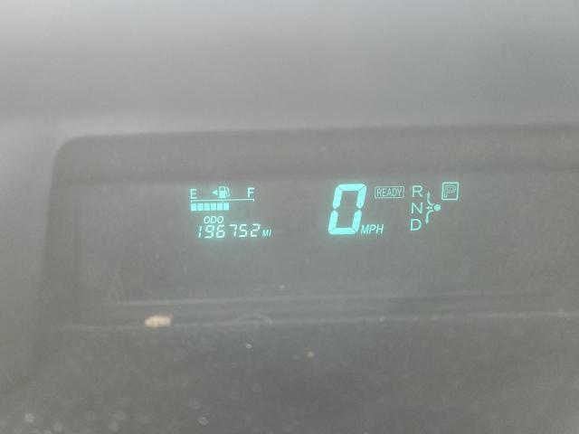 Photo 9 from auction – 2004 TOYOTA PRIUS with VIN JTDKB20U440089708